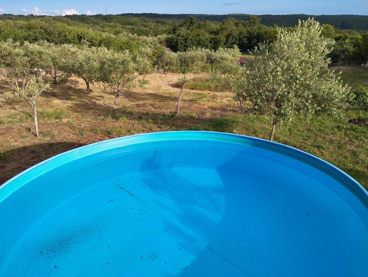 Prima Insula Glamping Hotel Brusici Екстериор снимка